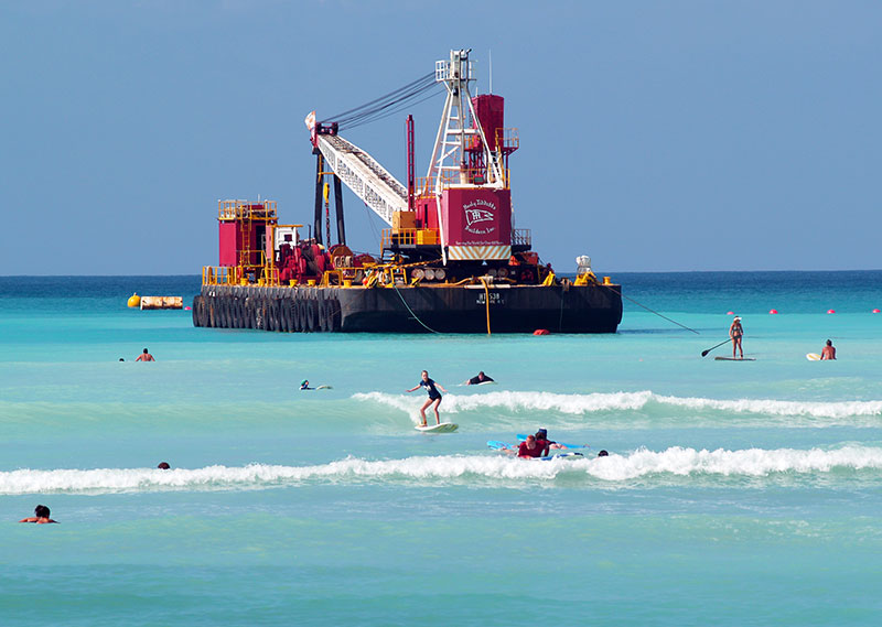 Wb 013 Waikiki Beach Ht538 And Surfers 3 20 2012